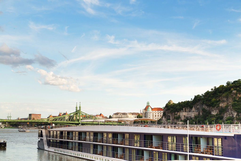 Апартаменты Luxury With Danube View