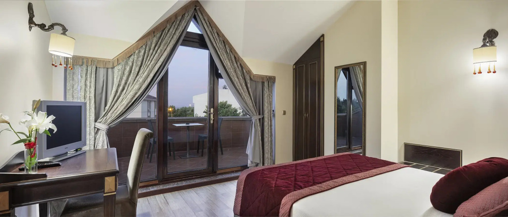 Chatto Residence