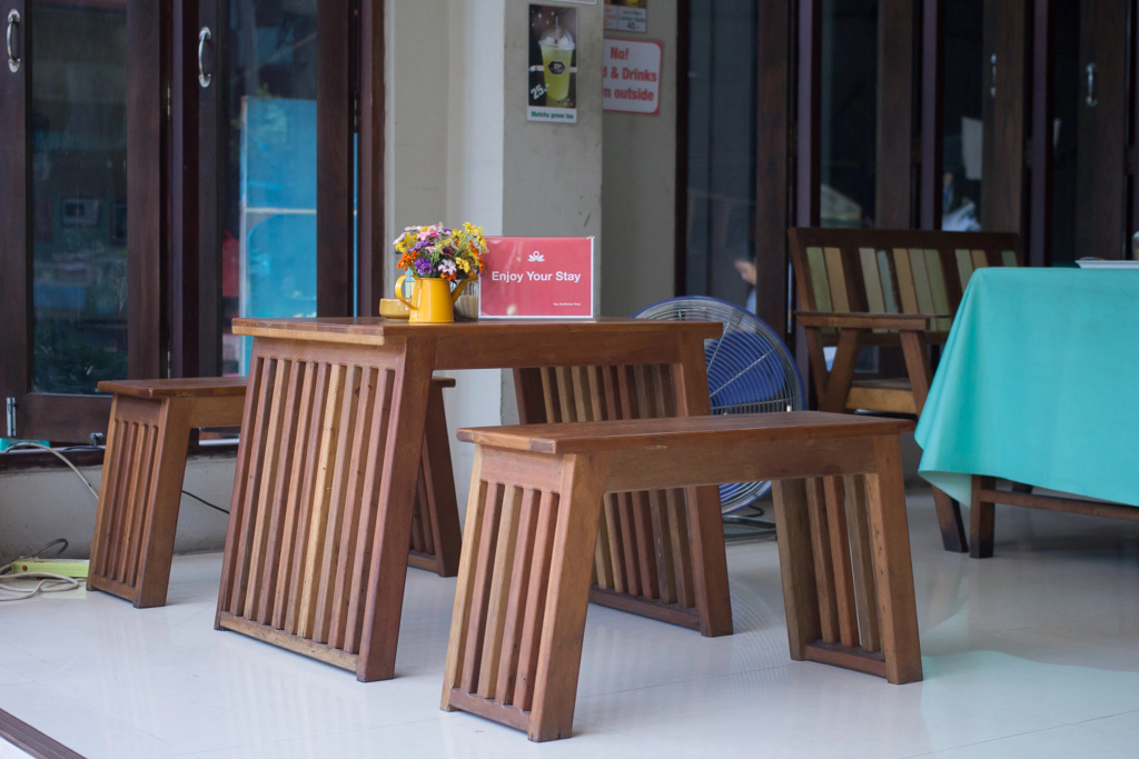 Отель ZEN Rooms Mahachai Khao San