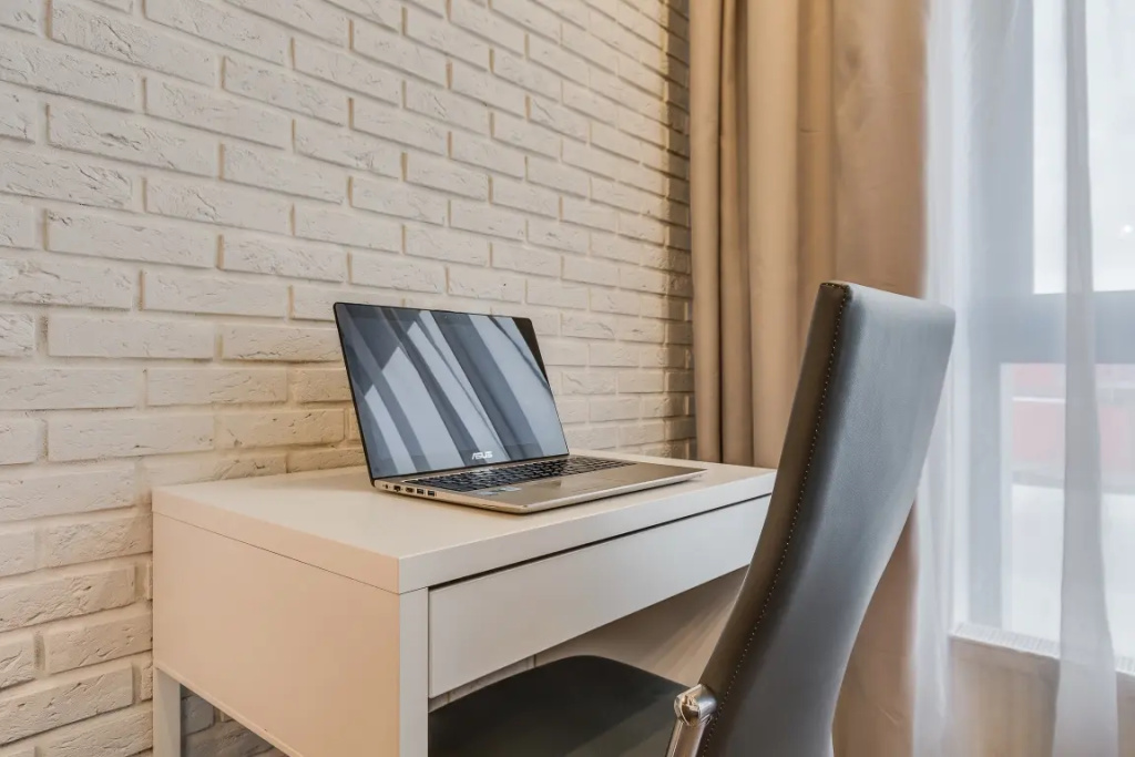 Апартаменты Улучшенные с Балконом и Видом на Парк Business Apartments