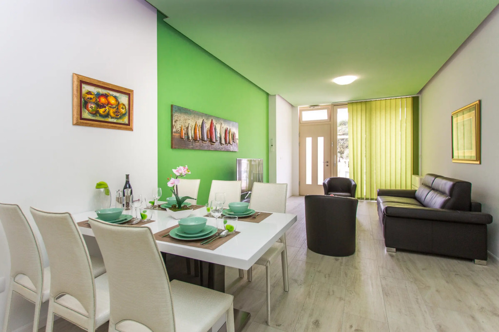 Apartments Makarska Beach