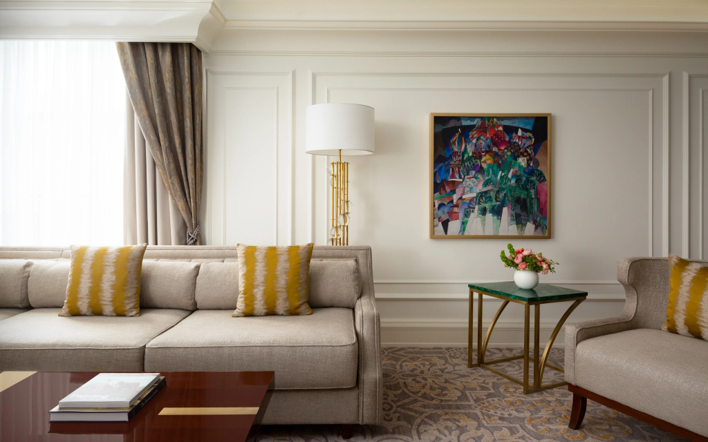 5 ★ The Carlton, Moscow