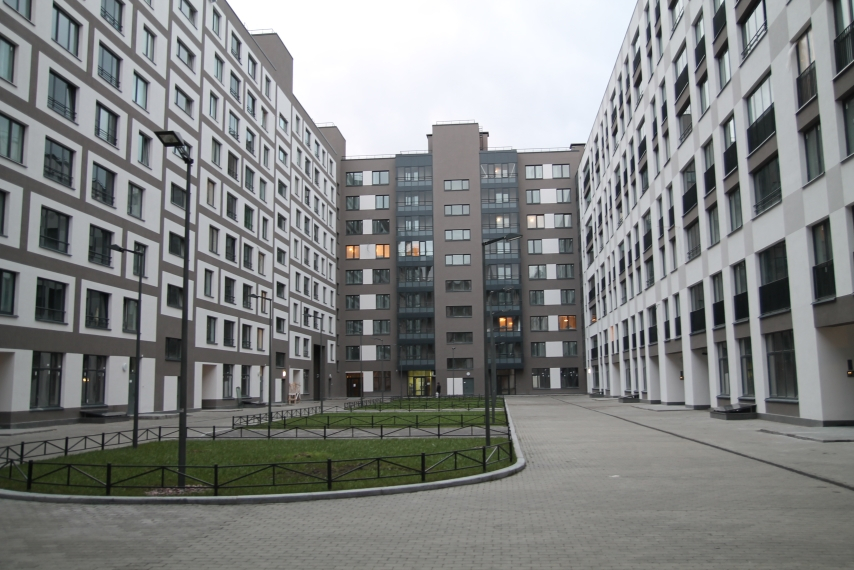 V Spb Na Kremenchugskaja 9k1 Apartments