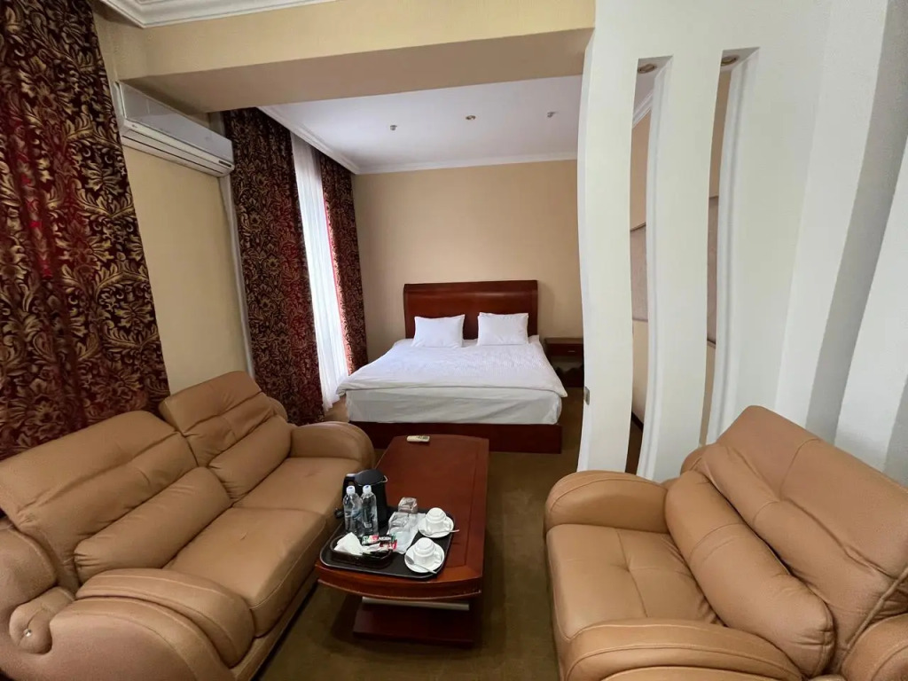 Отель Luxurious