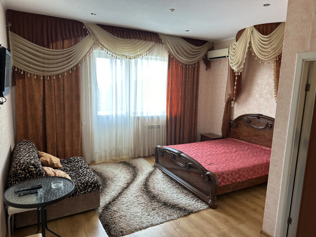 Отель Лев
