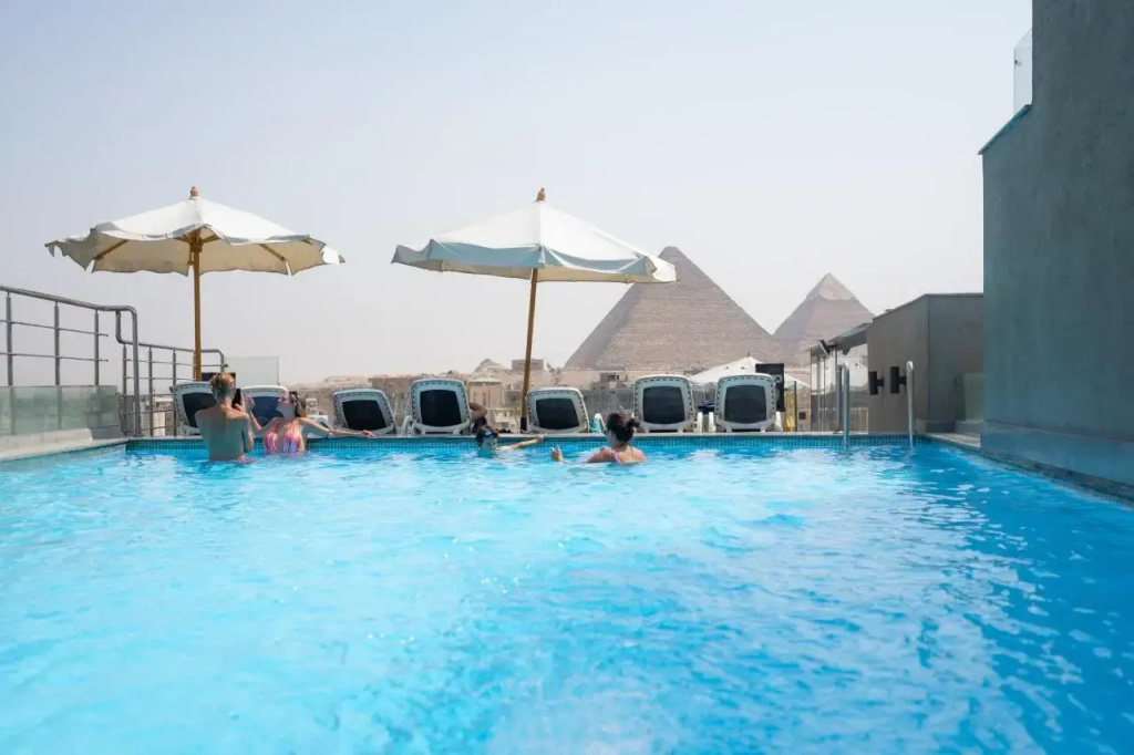 Отель Pyramid Front Hotel