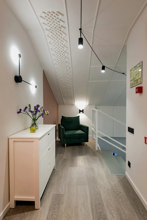 GALLERY INN (ГАЛЕРЕЯ ОТЕЛЬ)