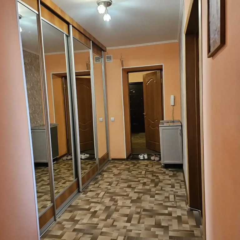 Квартира Домашний очаг у Эльвиры Акуловой на улице Артема 118