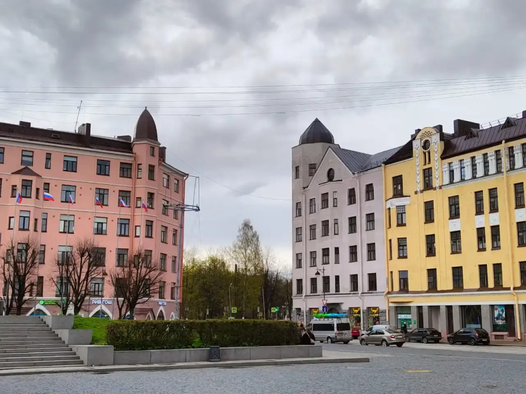Апартаменты с 3 комнатами с красивым видом из окна в Rooms4Rent