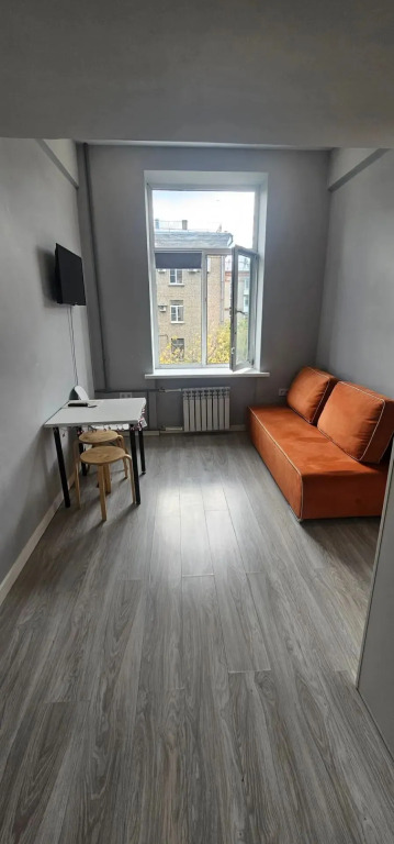 Studiya na Pervomaiskoi Flat
