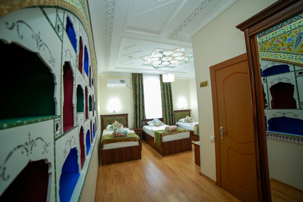 Rayhon Hotel