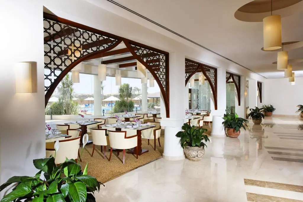 Отель Helnan Dreamland Hotel