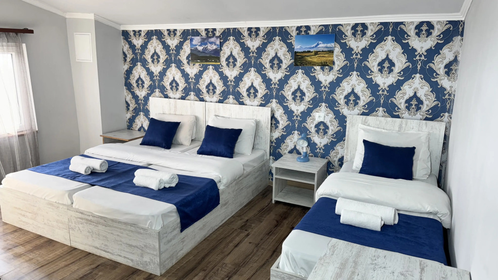 Byurakan Guesthouse & Cottage