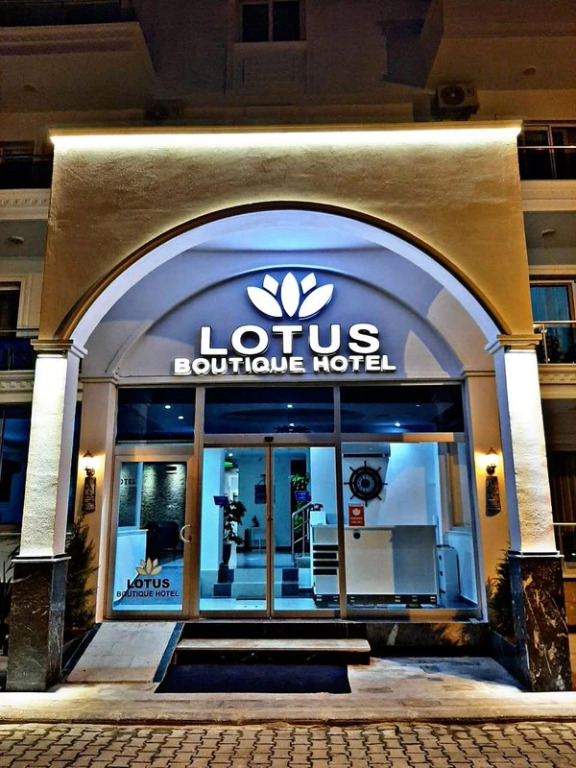 Lotus Otel