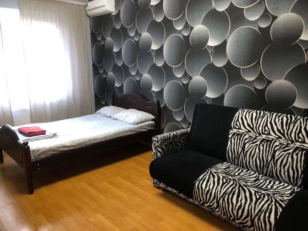 Квартира 93