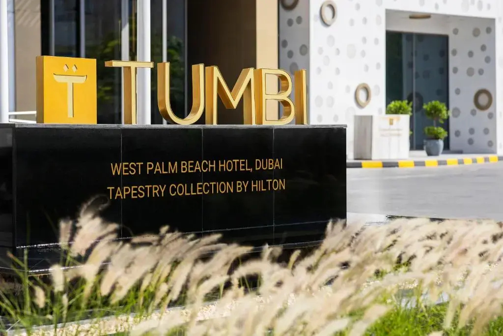 Отель Tumbi Hotel Dubai The Palm, Tapestry Collection by Hilton