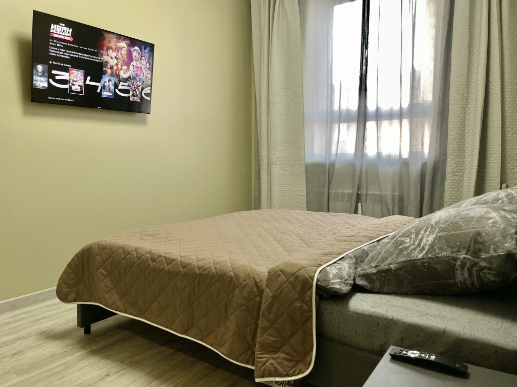 Большая двухкомнатная квартира сети "PanApartments" рядом с благоустроенной набережной