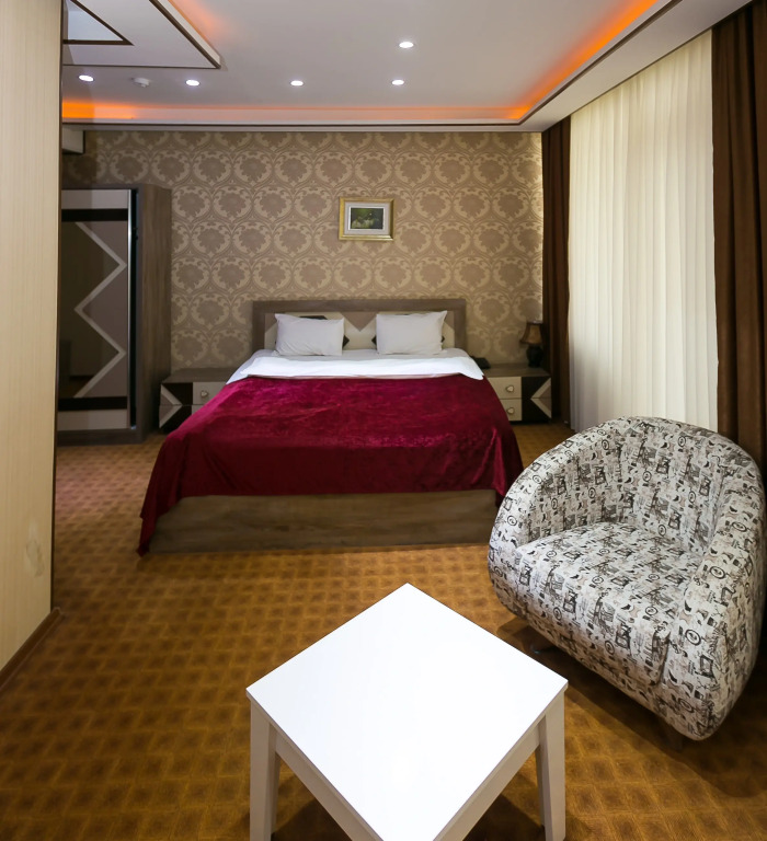 Amazon Hotel - Free Massage