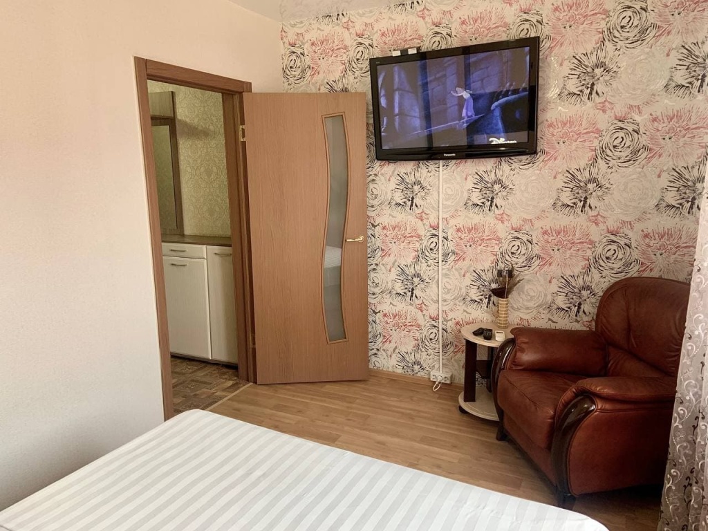 V Gosti Na Sverdlova 12 Hotel