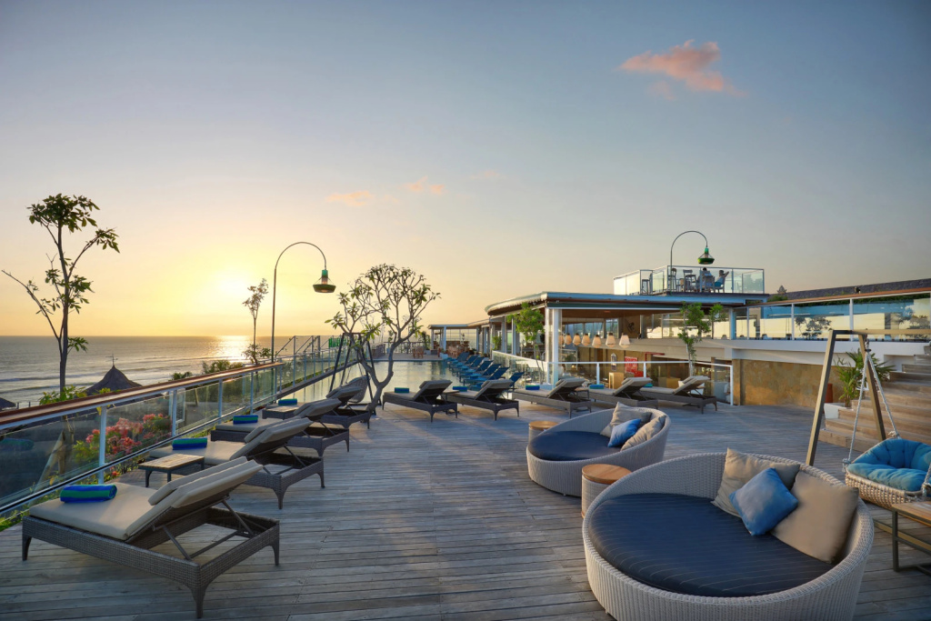 Курортный отель Aston Canggu Beach Resort