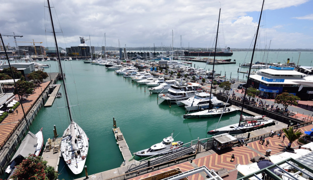 Апартаменты Auckland Harbour Central