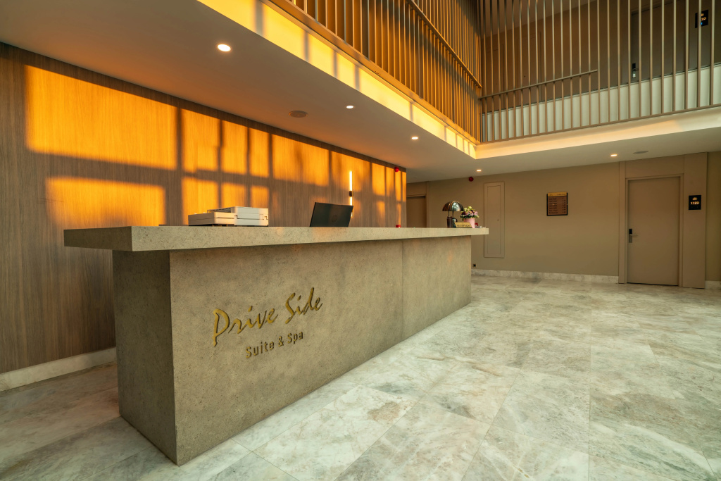 Prive Side Suite & Spa Hotel