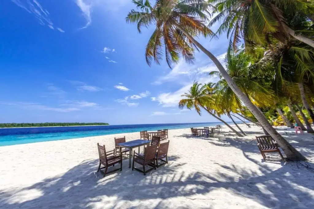 Dhonfulhafi Beach View