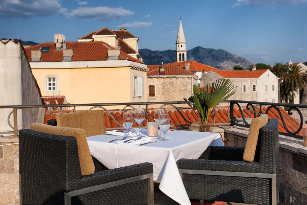 Отель Astoria  Budva - Montenegro