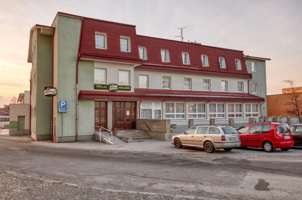 Отель Alf