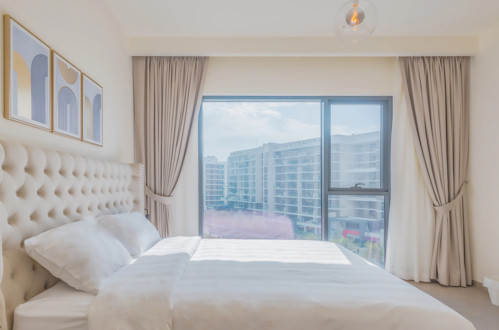 Elite LUX Holiday Homes - Upscale & Stylish 2BR Dubai Hills