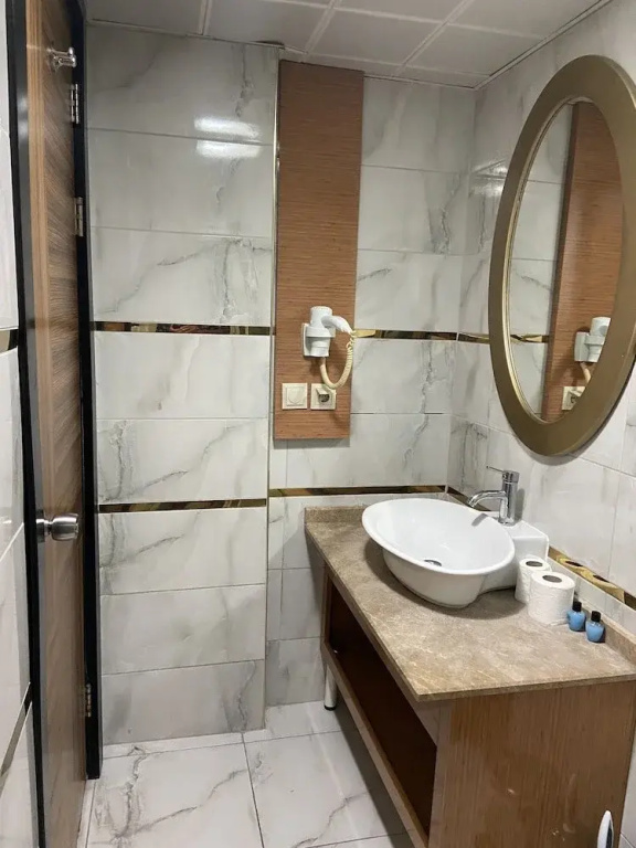 serenity suit family otel konyaaltı