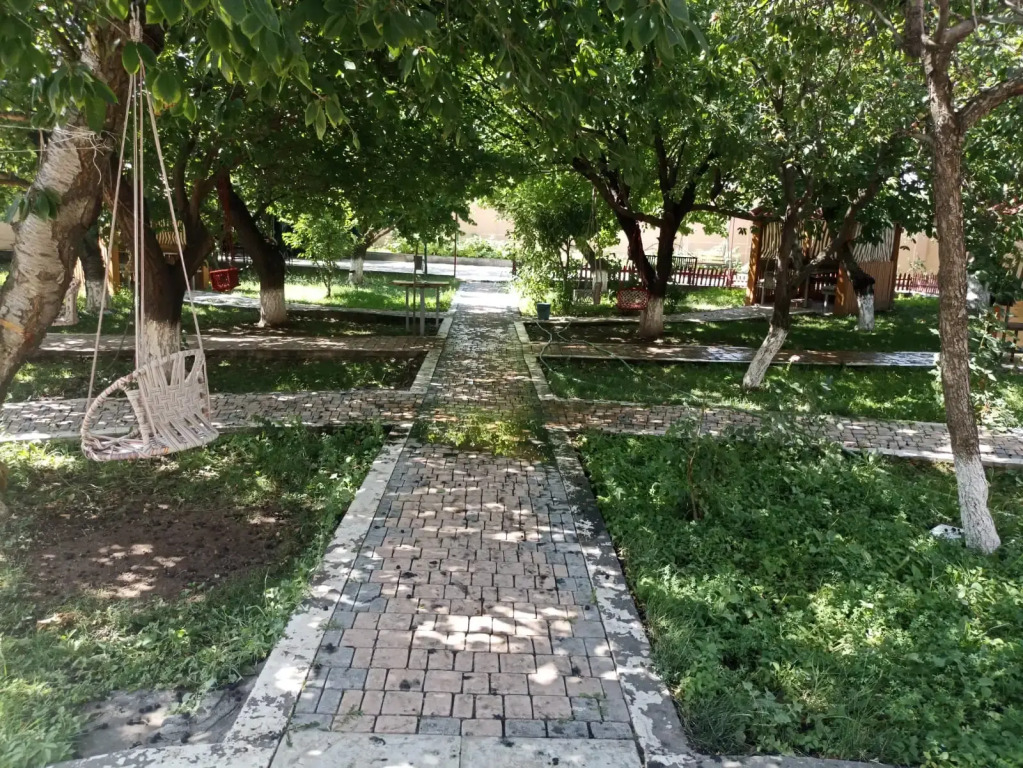 Urartu Complex Hotel