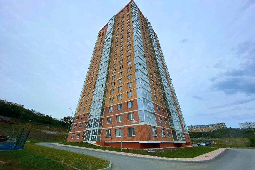 Квартира в Стиле Loft с Панорамным Видом на Море и Мост Остров Русский