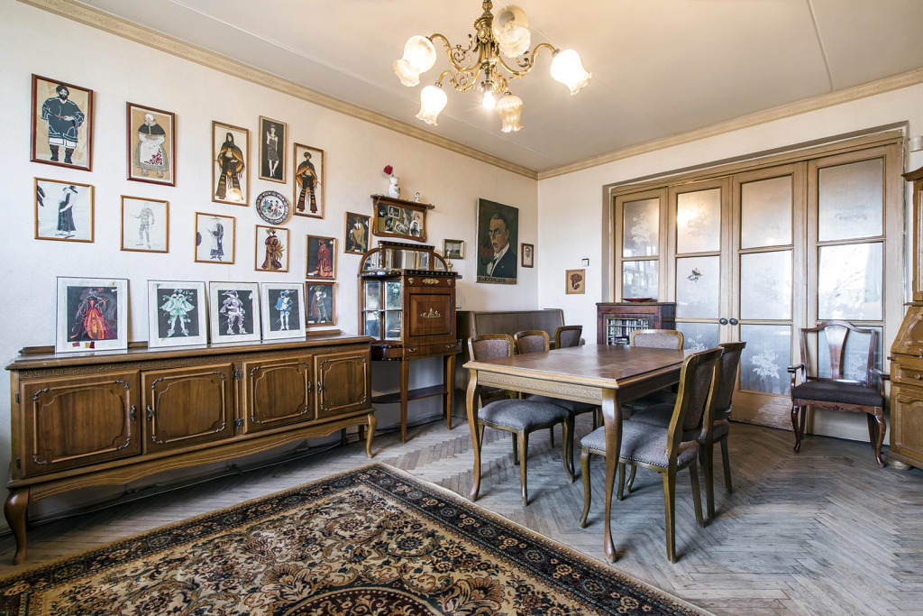 Classic Petrograd Apartments