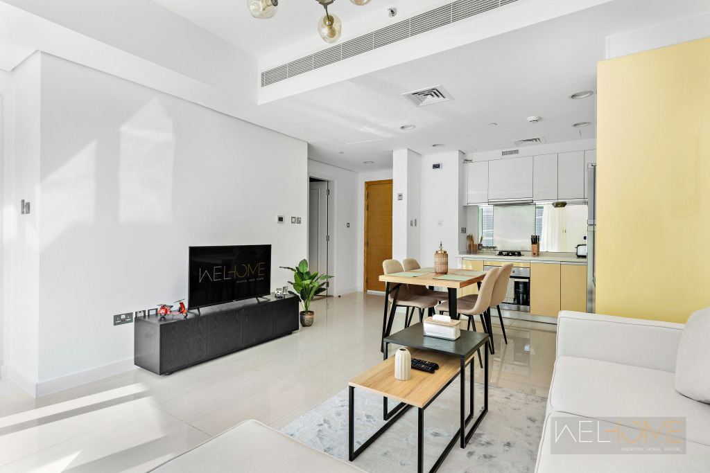 Апартаменты WelHome - Charming Apartment in City of Light close to Beach