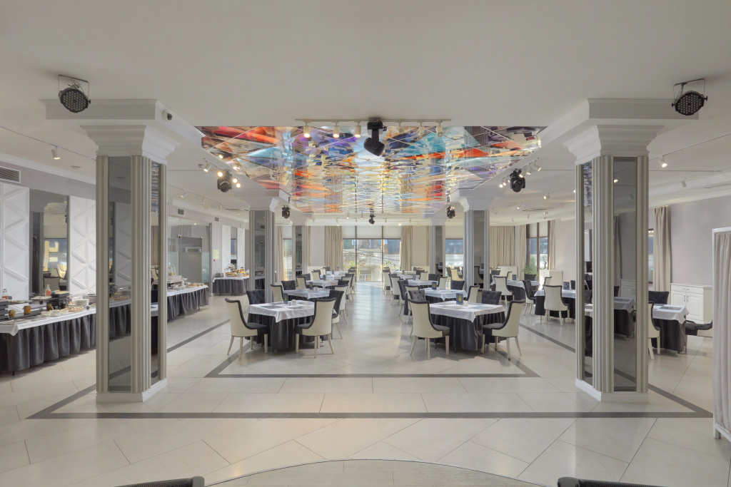 4 ★ Отель Golden Tulip Krasnodar