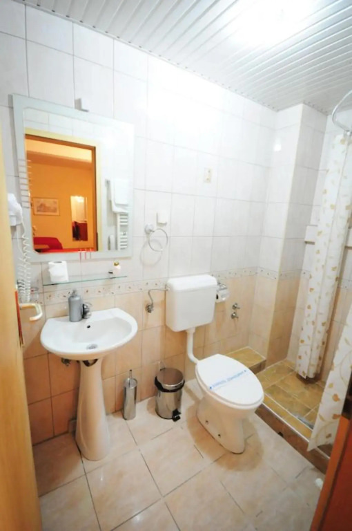Vip Hotel