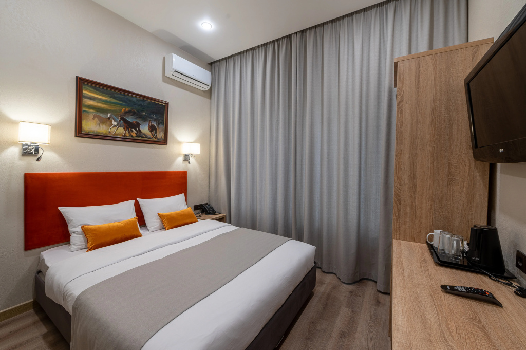 Xenia City Hotels Селигерская