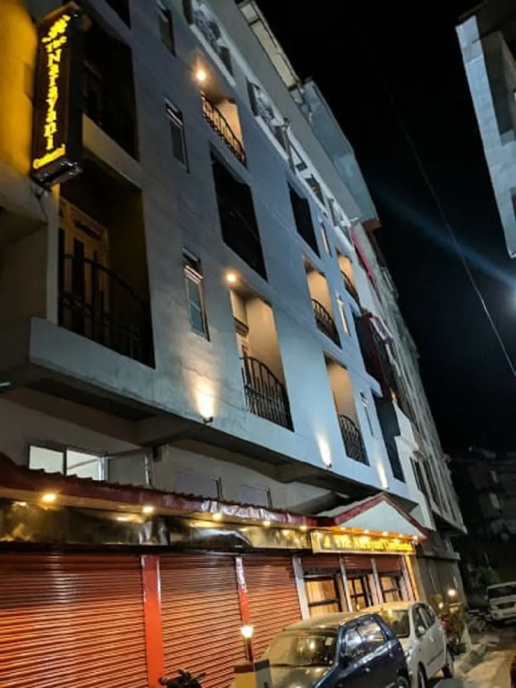 Hotel The Narayani Continental