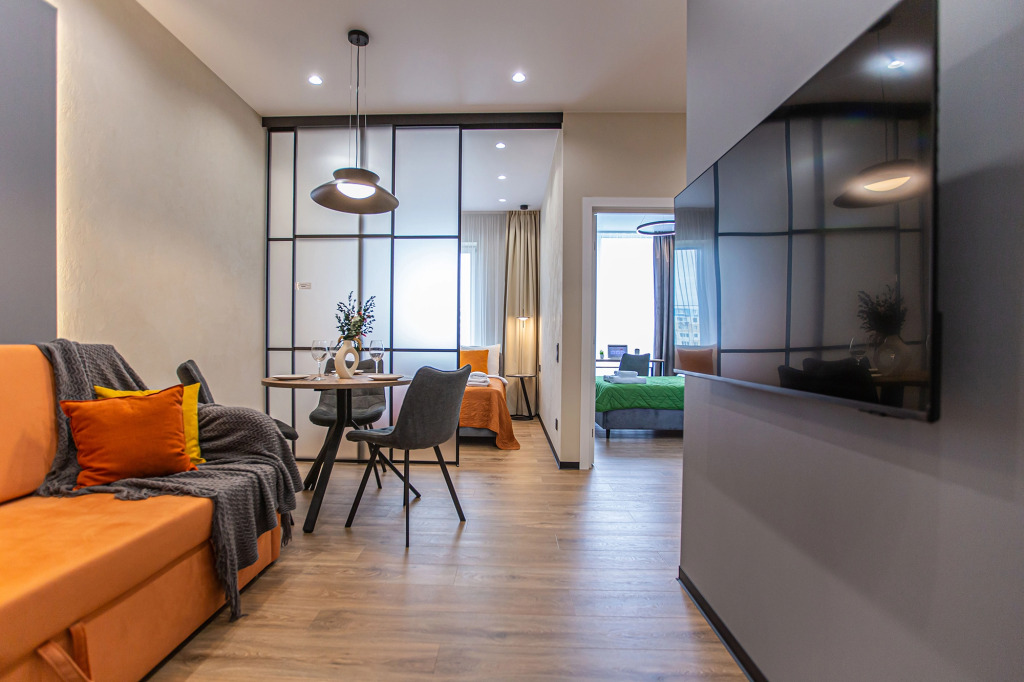 Квартира на 6 человек TOPHOUSE на Баляева
