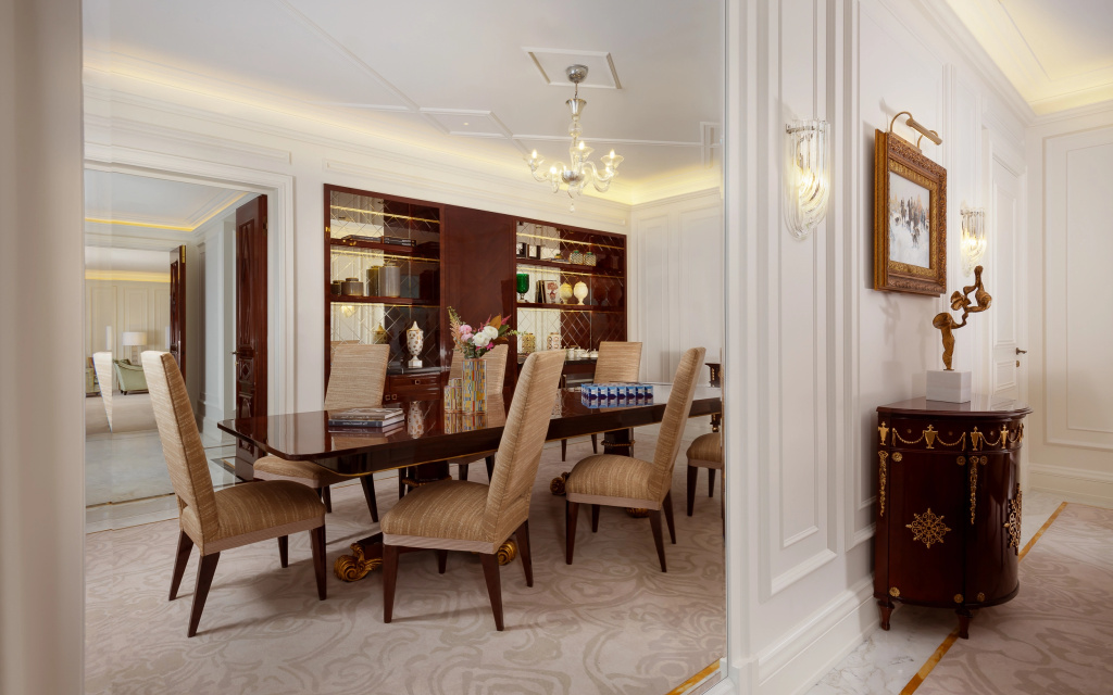 5 ★ The Carlton, Moscow