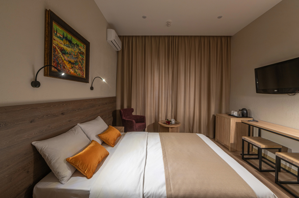 Xenia City Hotels Селигерская