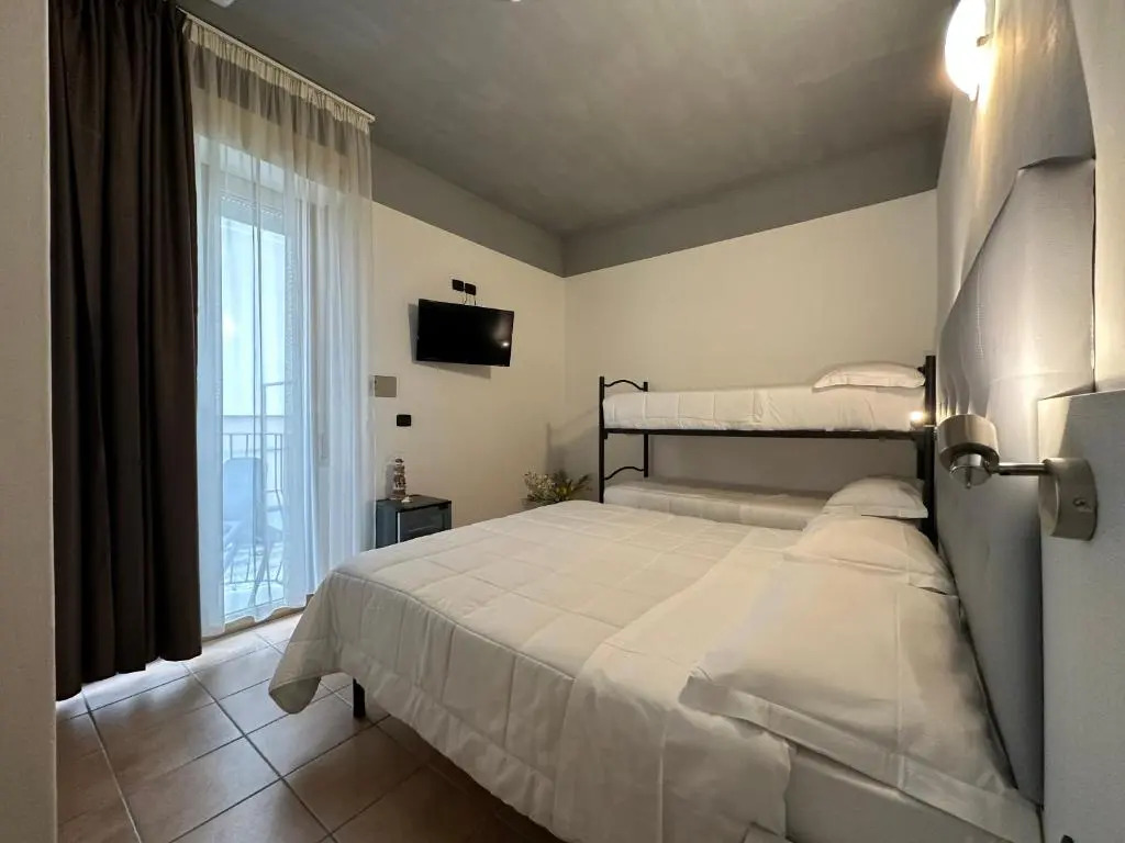 Noah Beach Hotel