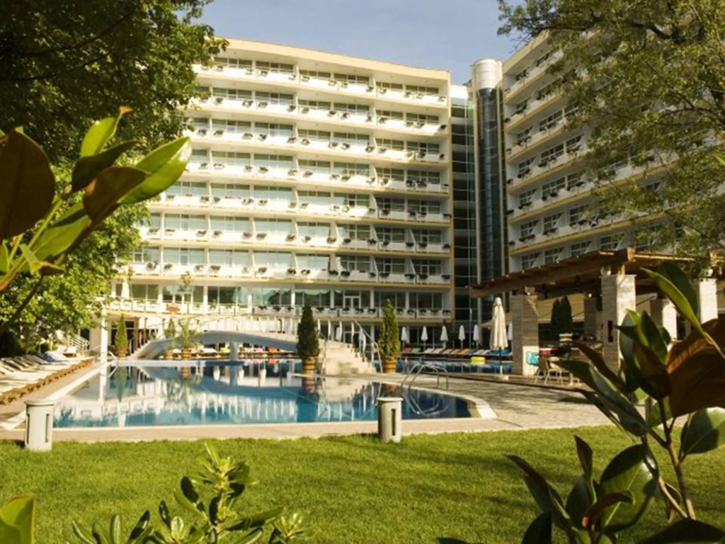 Апарт-Отель Oasis Resort - Menada