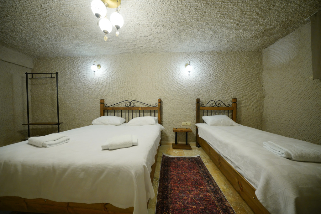 Отель Nirvana Cave House