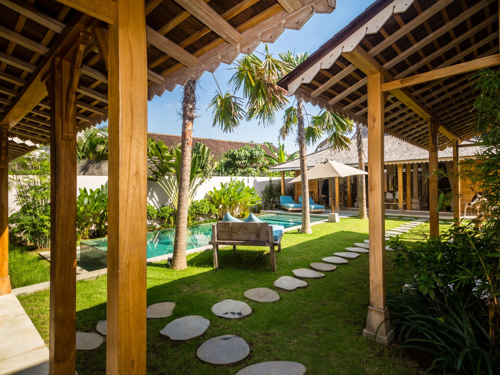 Villa Du Ho by Villa Finder