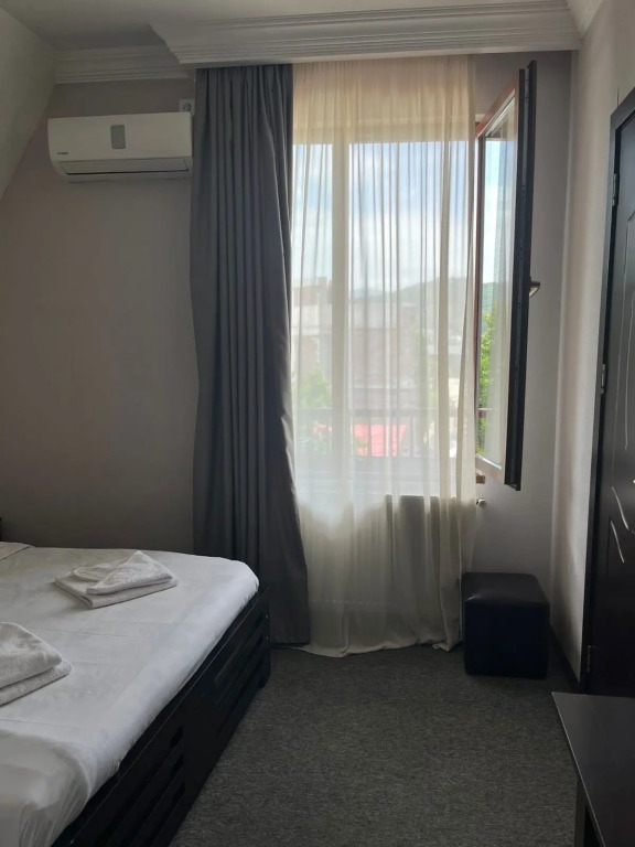 Hotel Eight