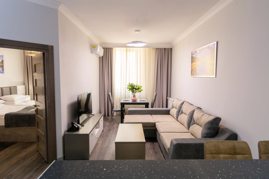 Отель Downtown Suites Hotel Yerevan