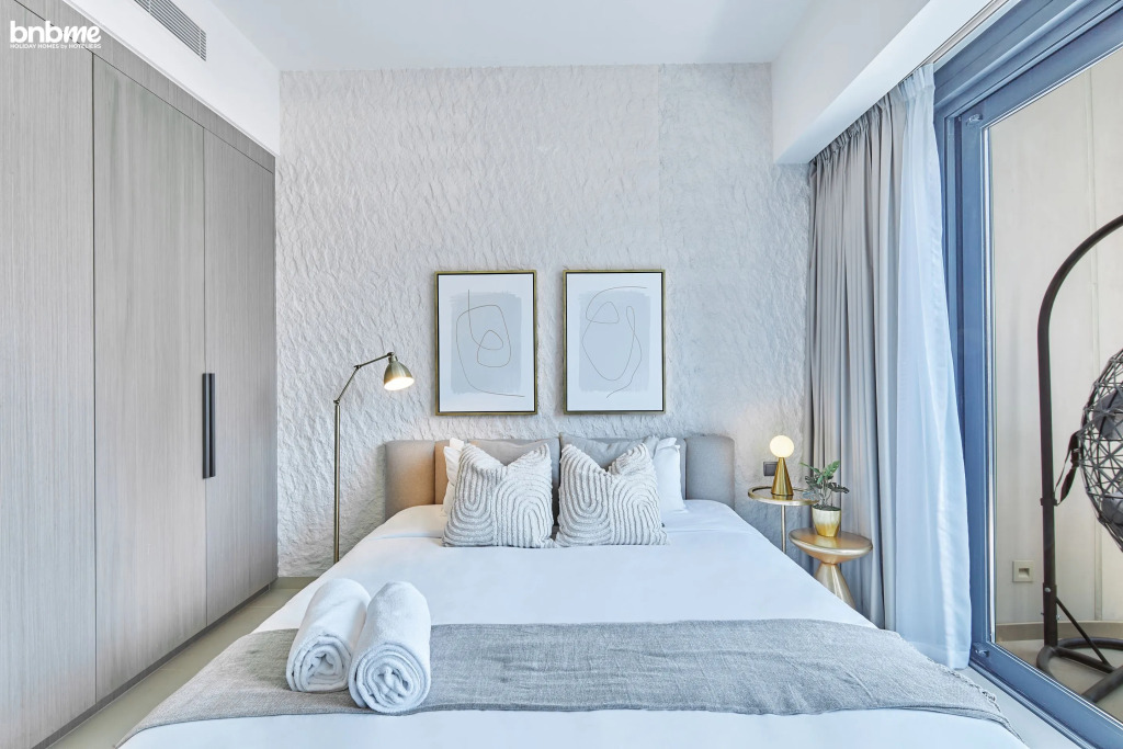Апартаменты bnbmehomes | Urban Oasis | 1 BR Apt in Act Two- 1304