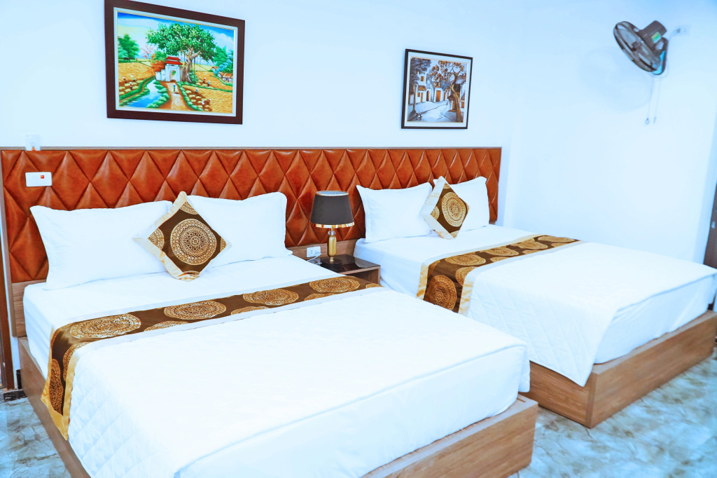 Отель Queen Hotel 2